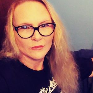 Meet your Posher, Devonnie